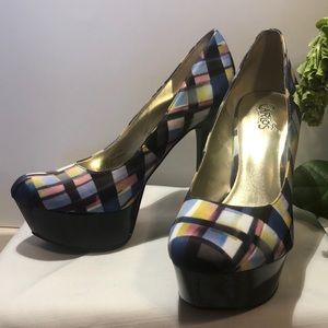 Carlos Santana classic pumps